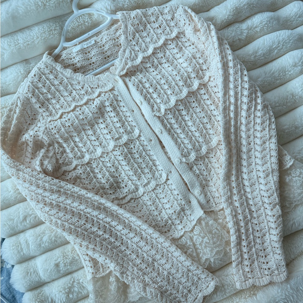 Zara Chenille Romantic Cream Cardigan with Lace Trim M